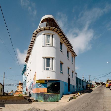 Hostal Lala Portena Vista Al Mar, Bano Privado Y Desayuno Valparaíso Eksteriør bilde
