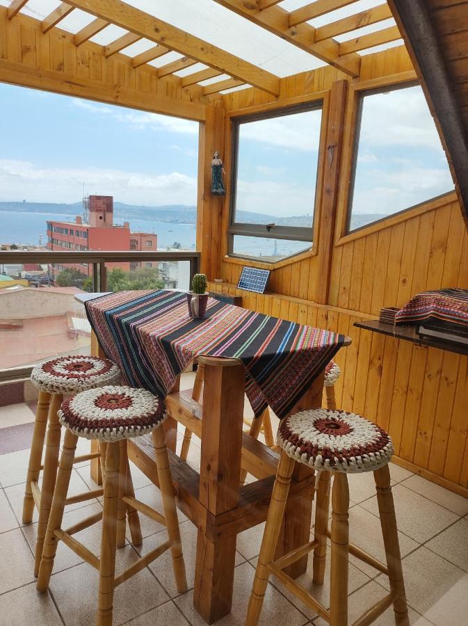 Hostal Lala Portena Vista Al Mar, Bano Privado Y Desayuno Valparaíso Eksteriør bilde