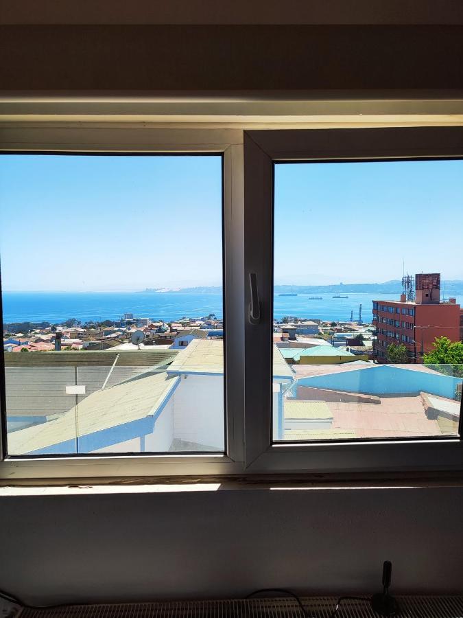 Hostal Lala Portena Vista Al Mar, Bano Privado Y Desayuno Valparaíso Eksteriør bilde