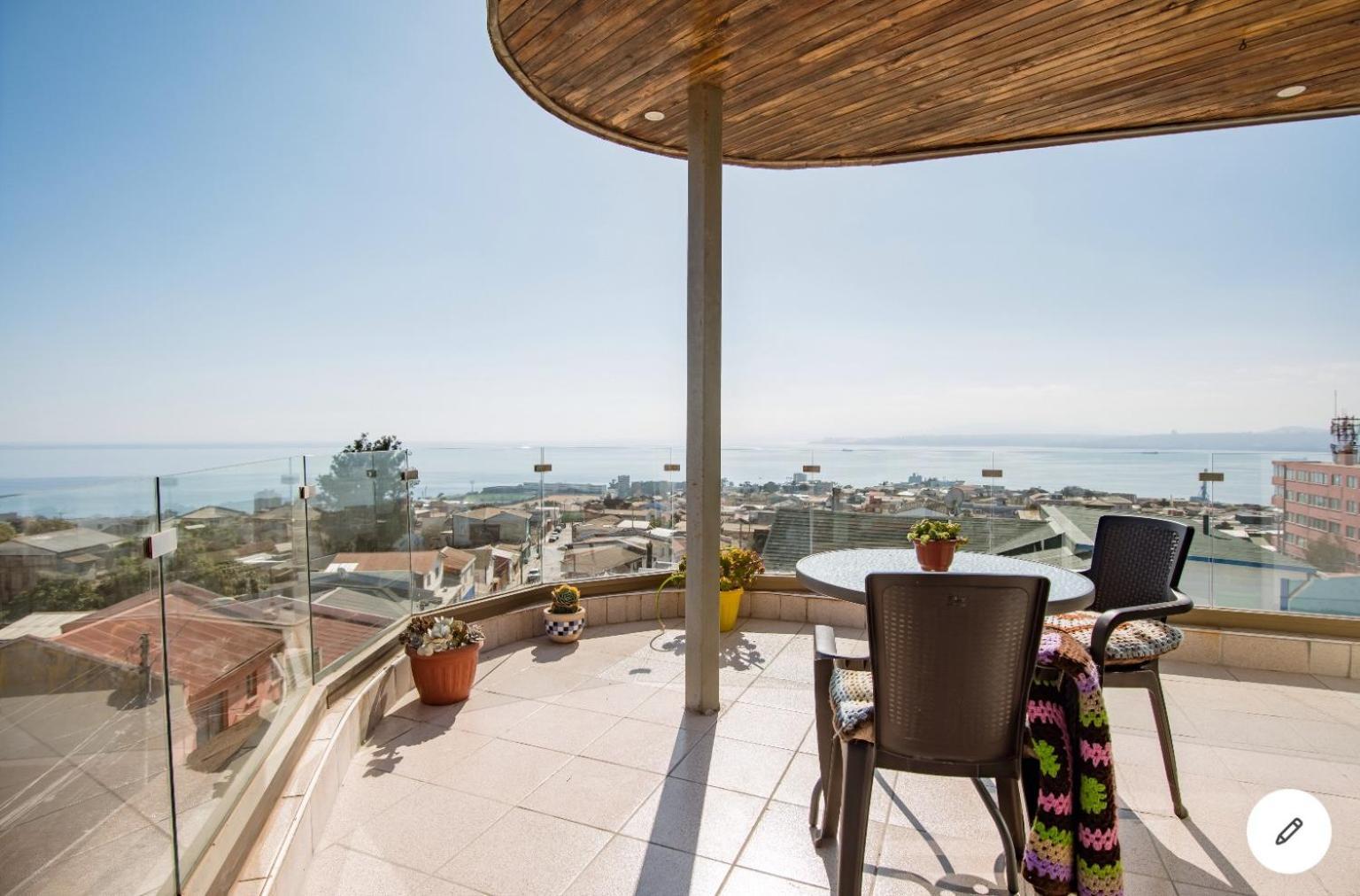 Hostal Lala Portena Vista Al Mar, Bano Privado Y Desayuno Valparaíso Eksteriør bilde