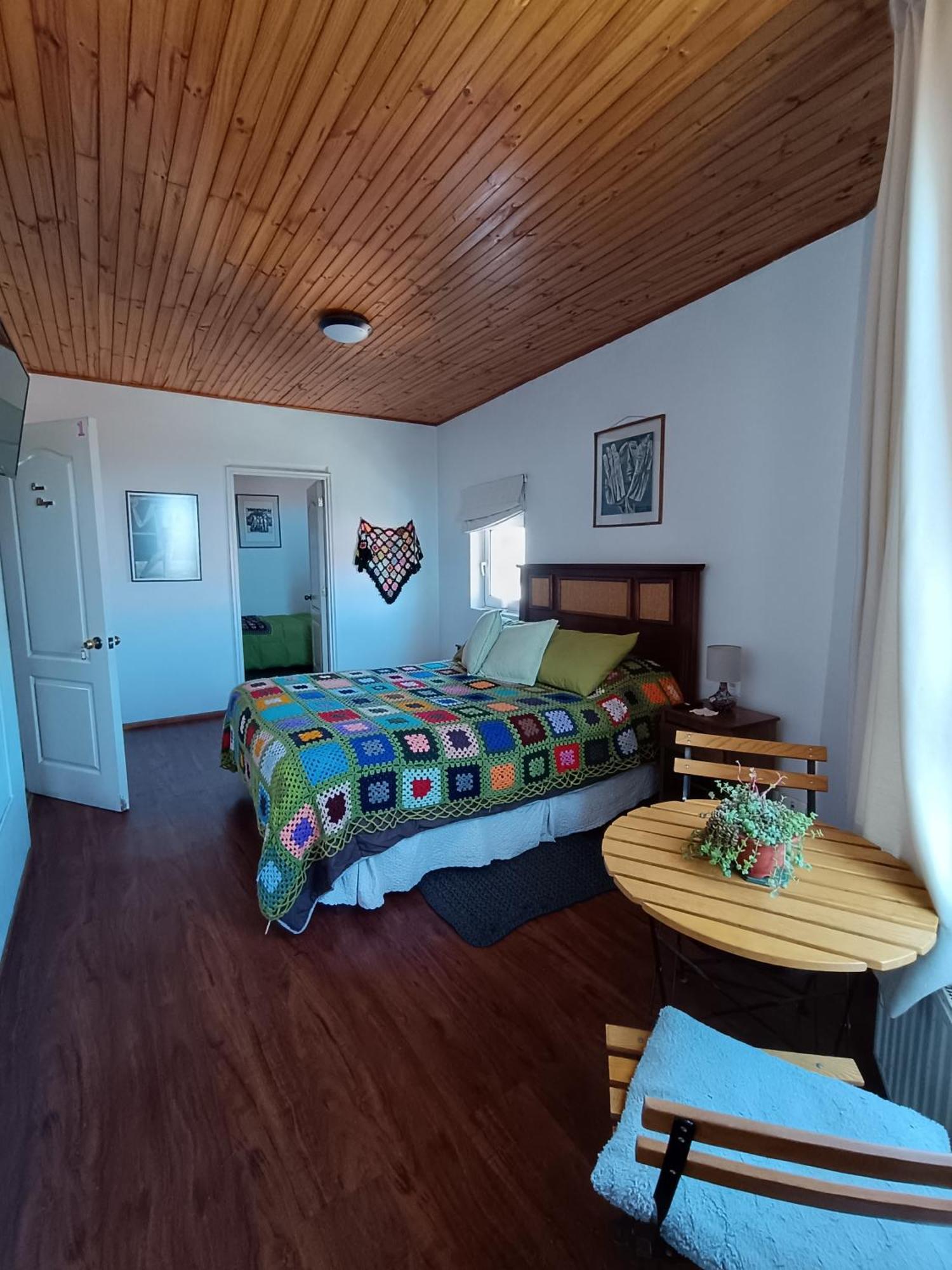 Hostal Lala Portena Vista Al Mar, Bano Privado Y Desayuno Valparaíso Eksteriør bilde