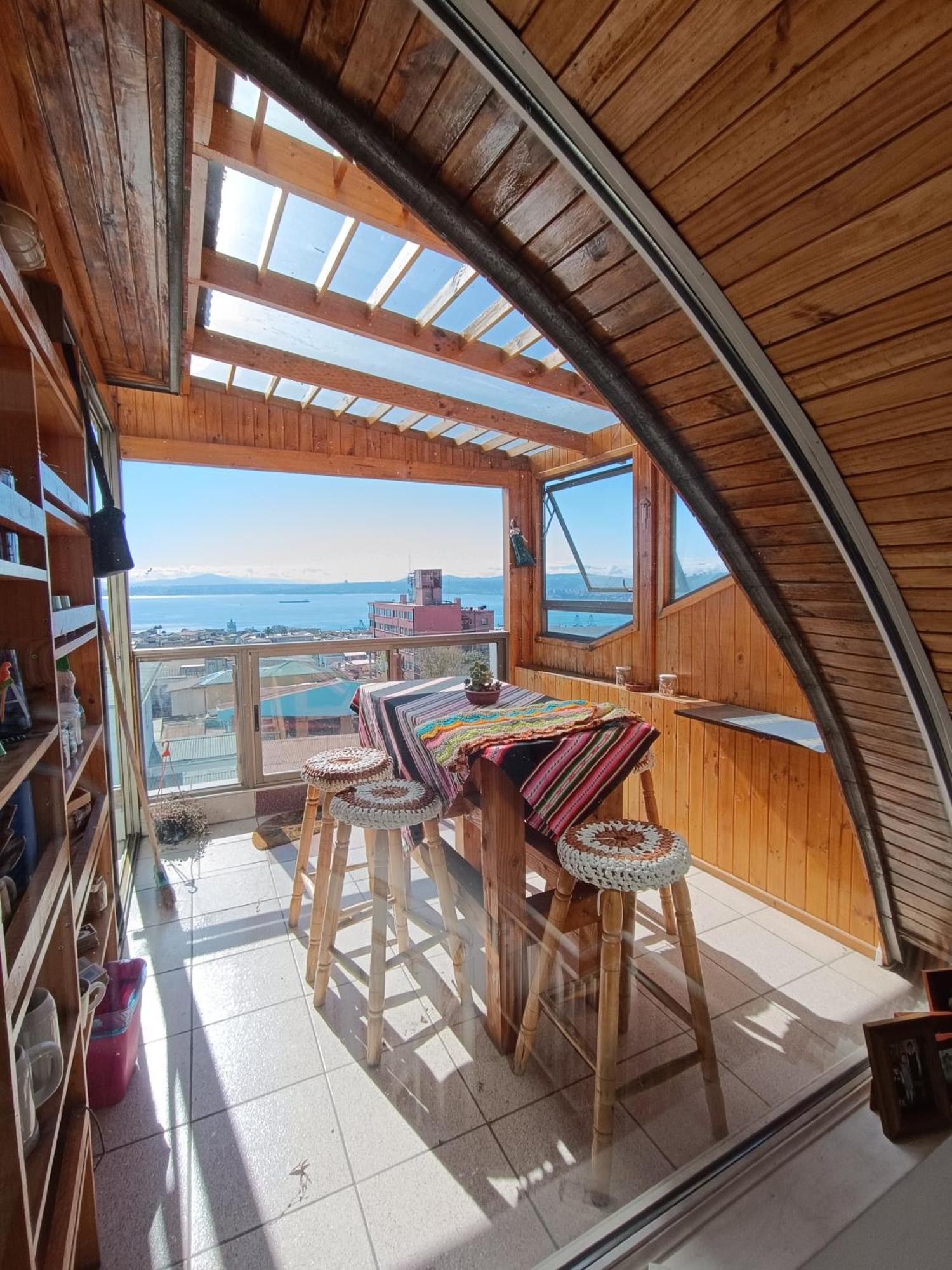 Hostal Lala Portena Vista Al Mar, Bano Privado Y Desayuno Valparaíso Eksteriør bilde